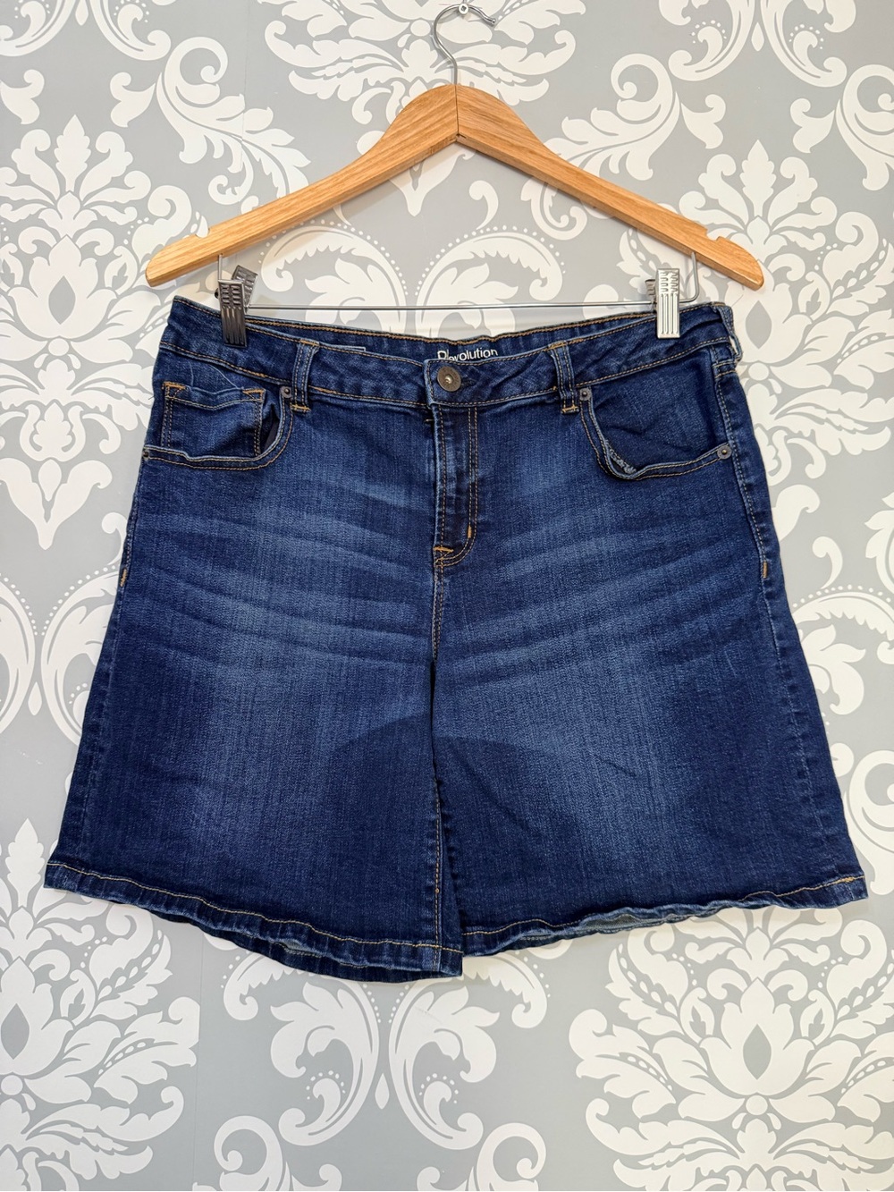 💫4/$25 • Revolution by Ricki’s Brooke Denim Shorts